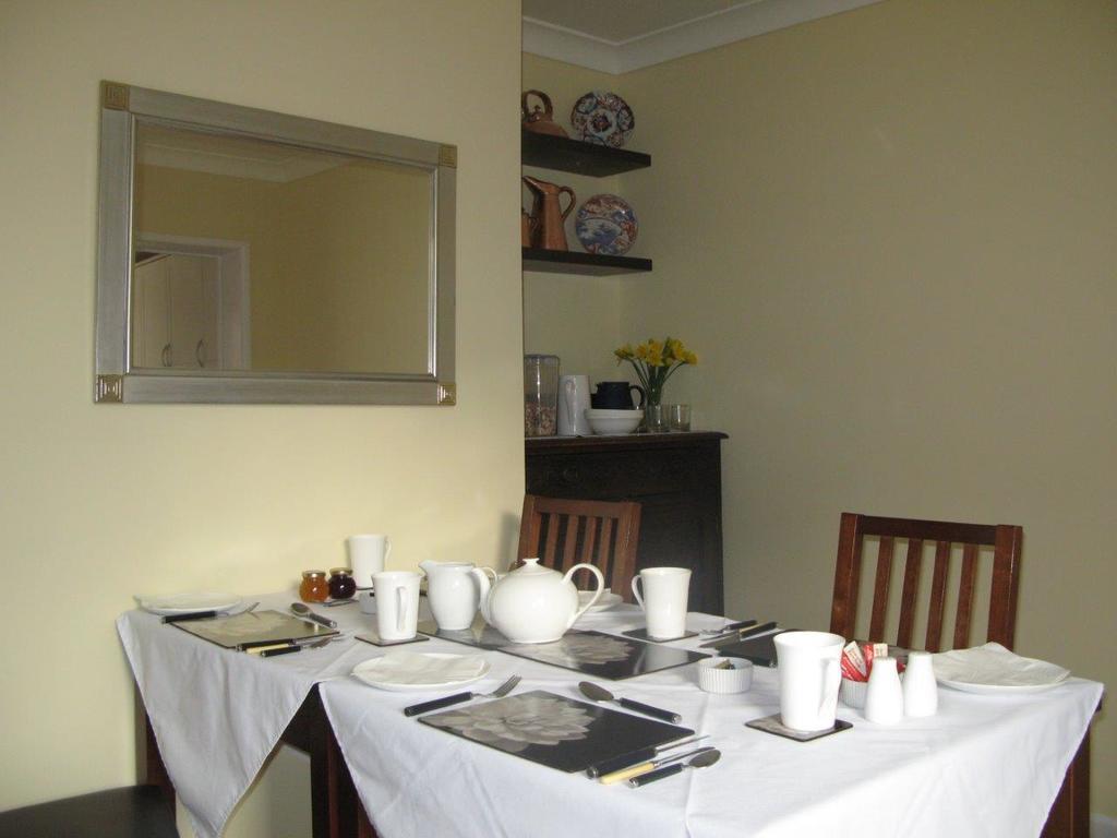 Number 64 Otel Salisbury Dış mekan fotoğraf